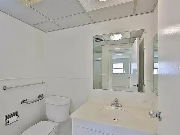 202 Bedford Trl — Photo 9