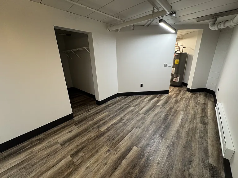 217 S Badger Ave — Photo 11