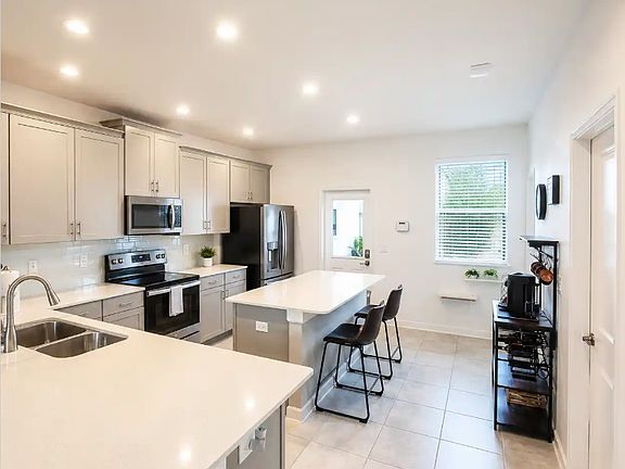 2nd image of 11650 Epic Ave