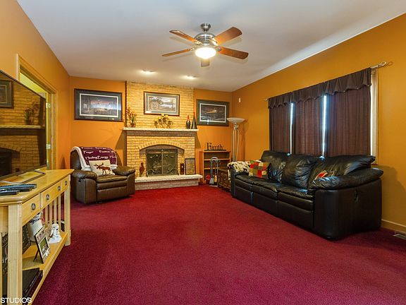 4th image of 22046 Clove Dr