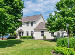 N65W13488 Lilly Creek Dr, Menomonee Falls, WI 53051