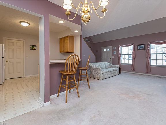 5th image of 24620 Thicket Ln #27