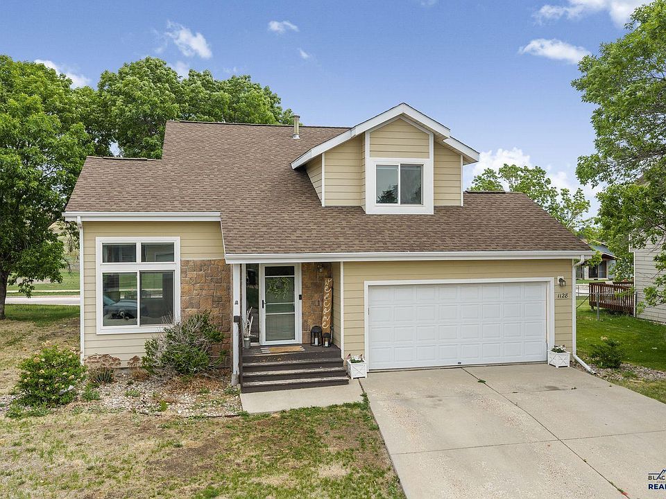 1st image of 1128 Clover Ridge Dr