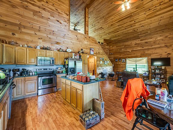 5th image of 692 Holleman Bend Ln