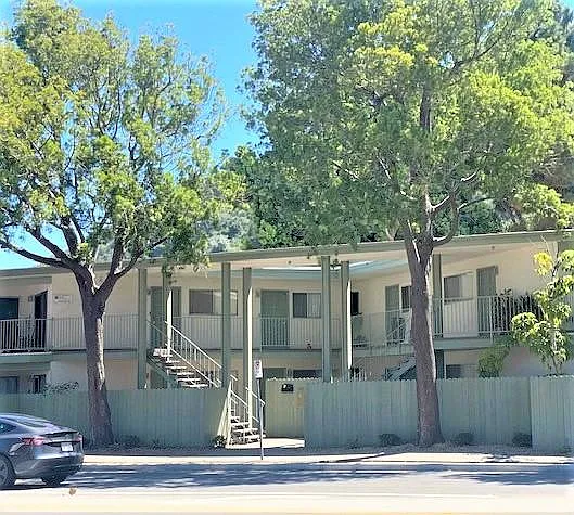 707 W Carrillo St #4 — Photo 13