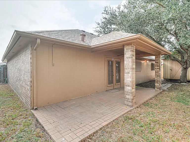 6330 Penny Ln — Photo 40