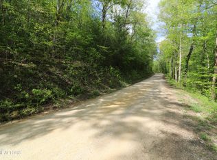 669 Low Gap Rd, Helenwood, TN 37755