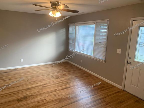 3rd image of 215 Marion Dr