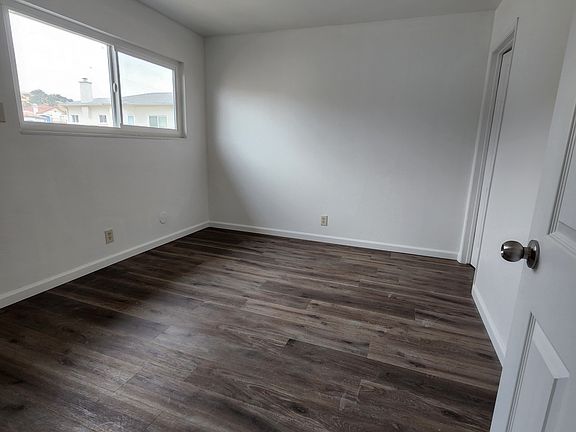 4th image of 728 2nd Ln