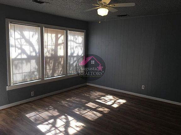 2nd image of 2310 N 18th St