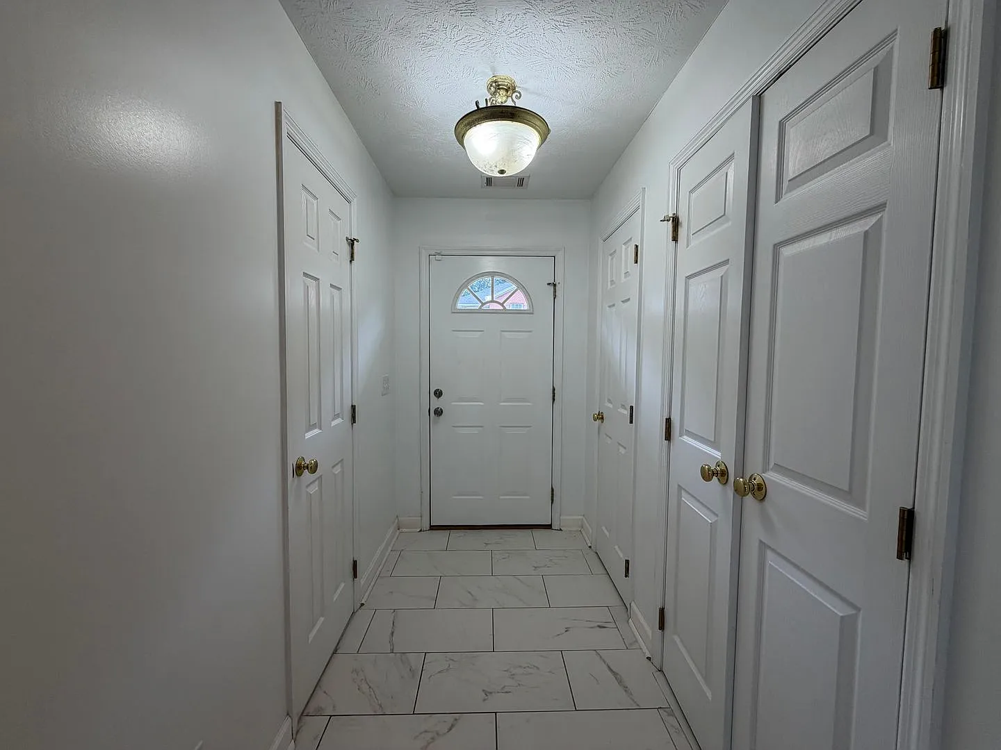 1477 N. Donahue, Unit 3901 — Photo 2