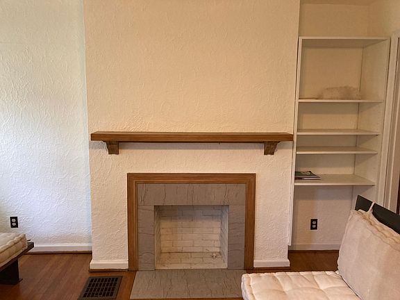 5th image of 3095 Sunset Dr