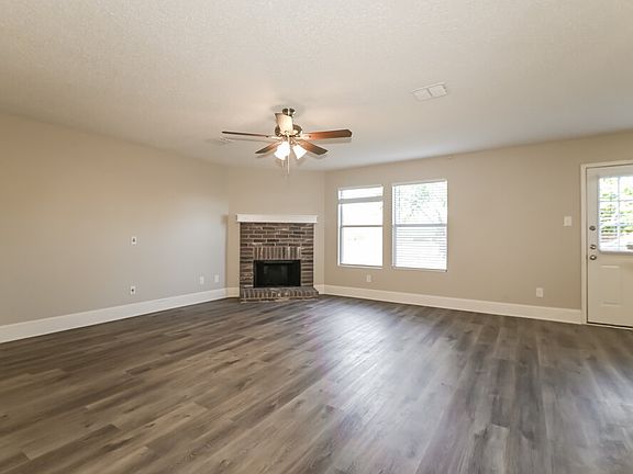 4th image of 1420 Glenwick Dr
