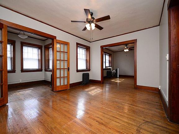 2nd image of 2552 Marcy St APT 9