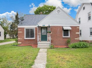 1422 Rathbone St SW, Wyoming, MI 49509