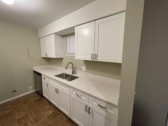 804 S Stephenson Hwy — Photo 5