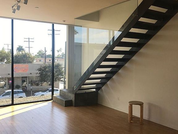 2nd image of 3000 Upas St #6