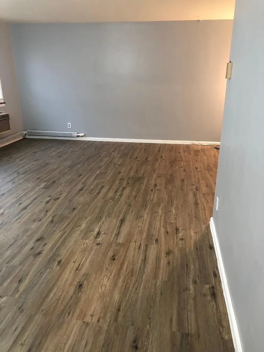 Building Photo - 13797 Cedar Rd #1