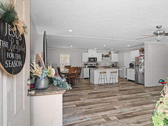 5th image of 3277 Hurricane Rd