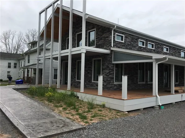 36 Erie St, Brockport, NY 14420