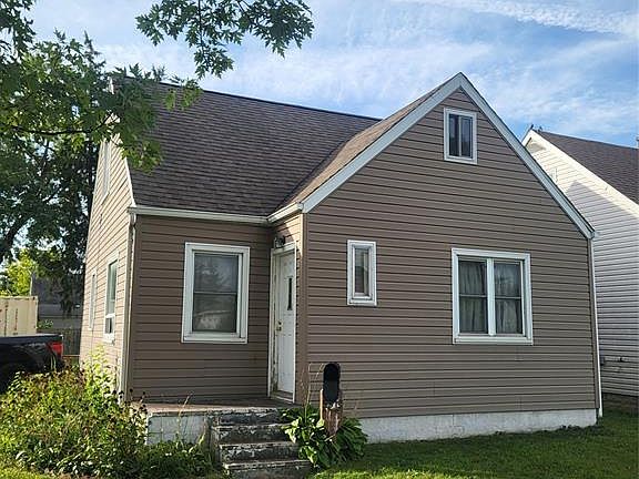2nd image of 591 Charlotte St