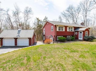 10 Standish Dr, Marlborough, CT 06447