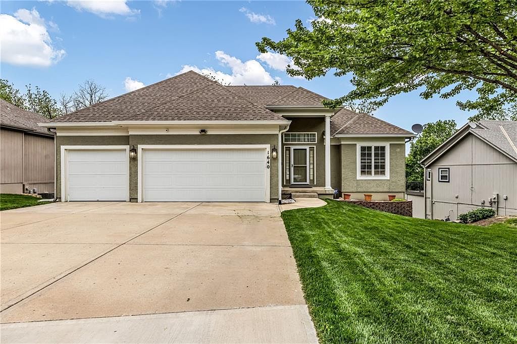 【りしこ】1644 16点おまとめ 1640 N Hunter Dr, Olathe, KS 66061 | Zillow