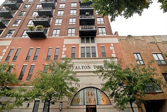 Old Town Condo, Centrally located  