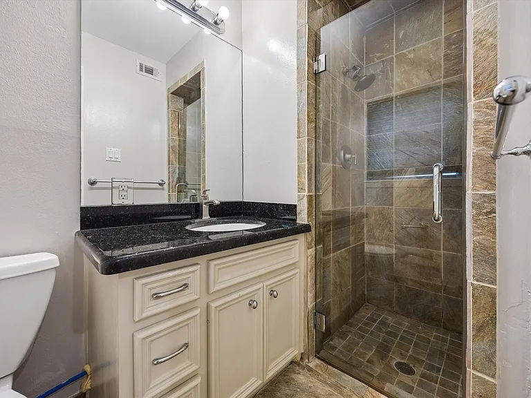 8511 Bluegate St — Photo 9