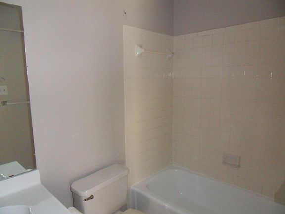 5th image of 9213 Kempler Dr #B