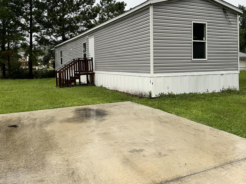 2nd image of 7052 Jammes Rd