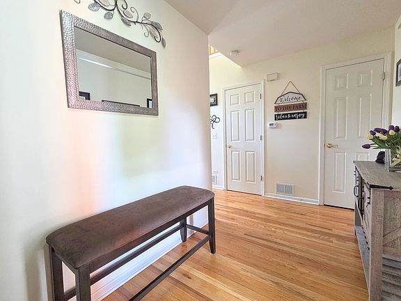 4th image of 1535 W Ethans Glen Dr