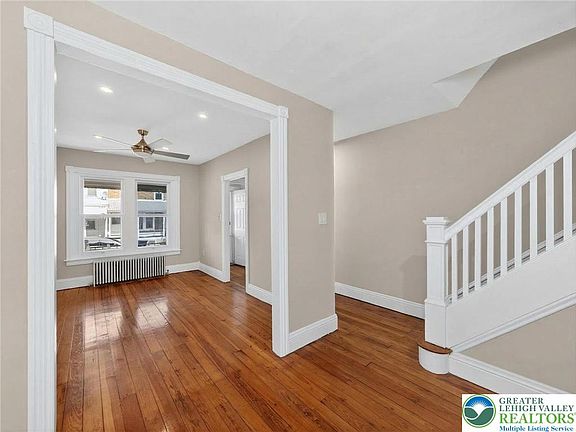 4th image of 534 W Cedar St