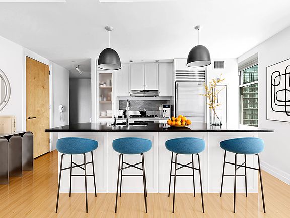 2nd image of 110 Livingston St APT 7O
