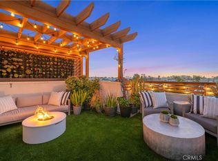 1676 Pomona Ave, Costa Mesa, CA 92627