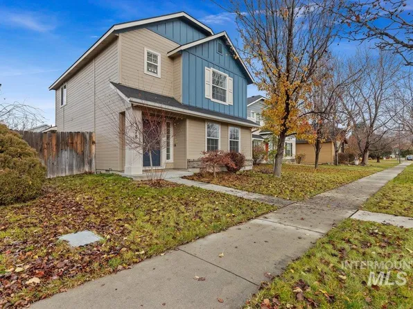 178 W Lava Falls Dr, Meridian, ID 83646