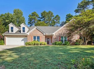 1395 Fountain Cove Ln, Lawrenceville, GA 30043