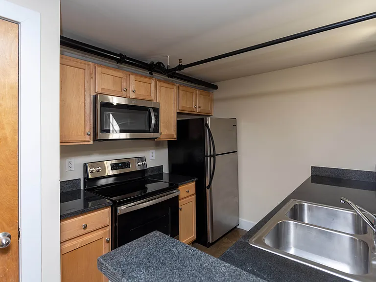 Cornish Brewery Apartments — Photo 49
