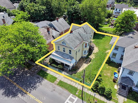 4th image of 111 Wurts Street