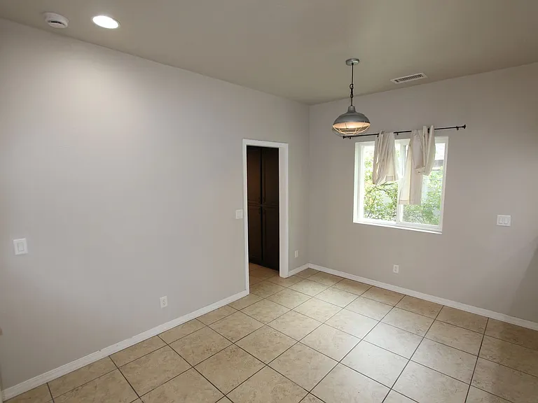 504 S O'Leary St — Photo 12