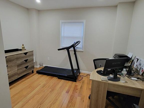 3rd image of 604 N 8th St Floor 1