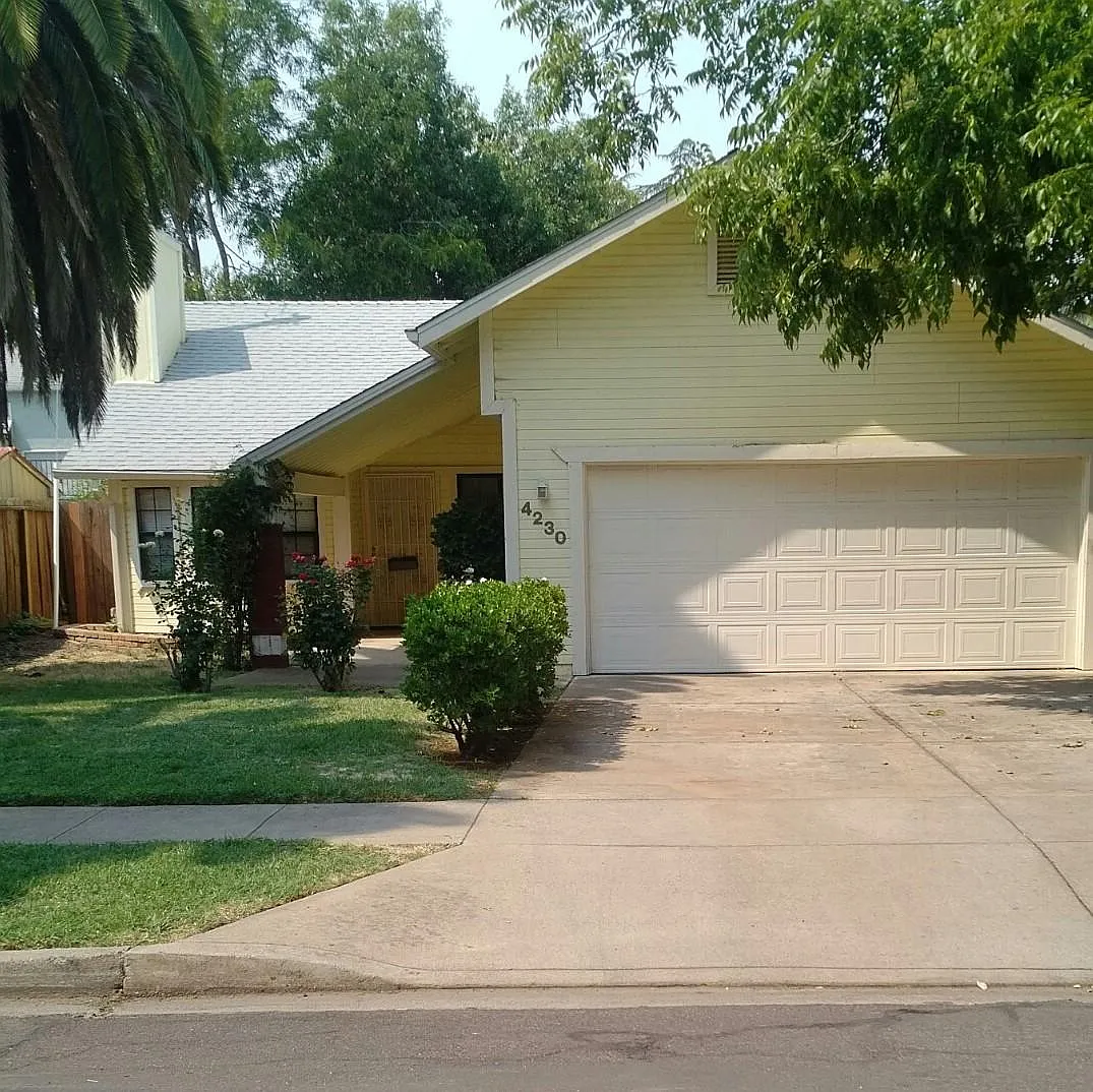 4230 54th St photo 1
