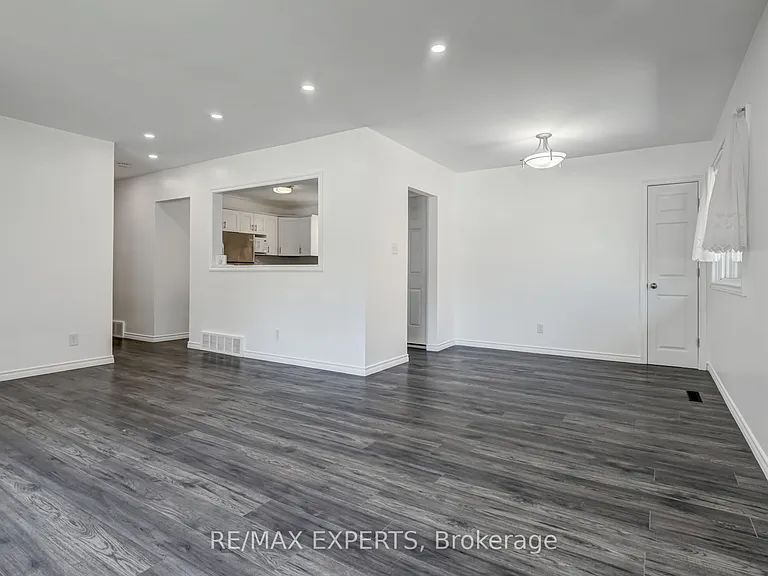 130 North St W — Photo 7