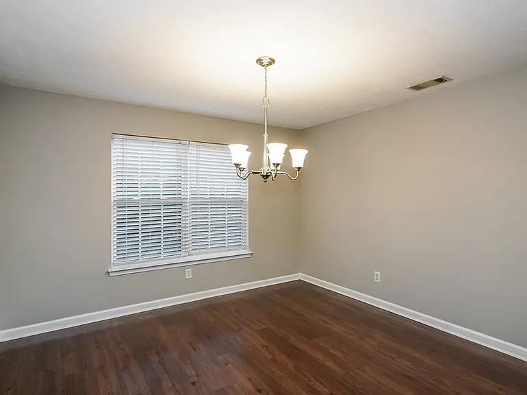 712 Holland Ridge Dr — Photo 7