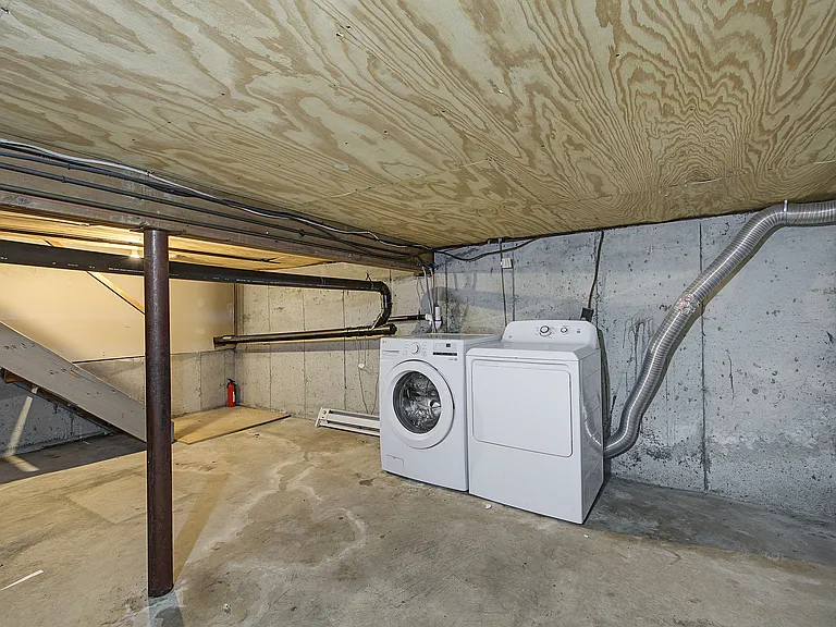 6 Irving Pl #3C — Photo 23