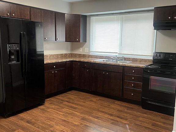 3rd image of 1084 N Highland Ave #A