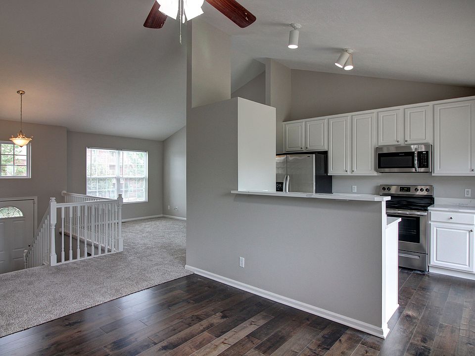 1st image of 15720 Rosewood St