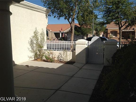 2nd image of 2453 Palmridge Dr
