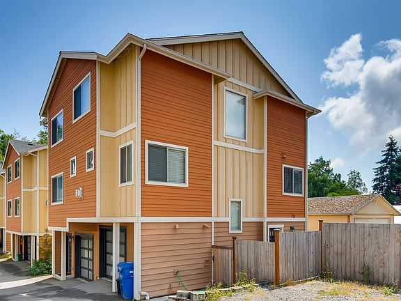 3rd image of 12029B 35th Ave NE