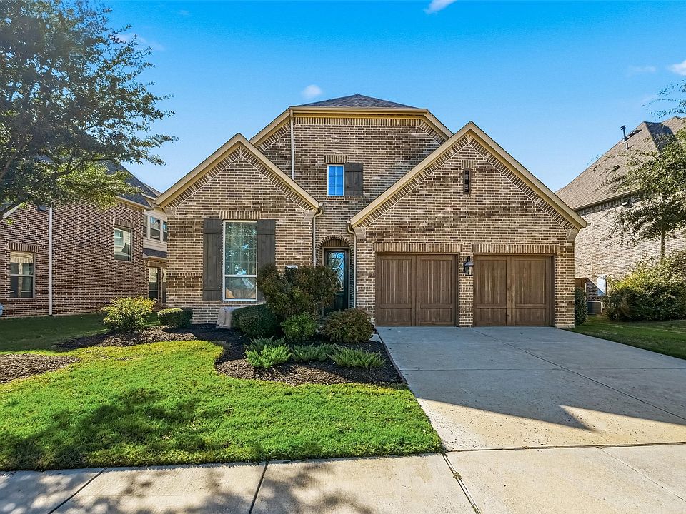 1st image of 1113 Steele Ln